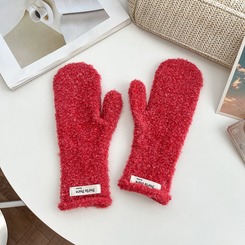 Casual new solid color personalized plush warm mittens winter cold-proof comfortable printed woven label curly gloves Red