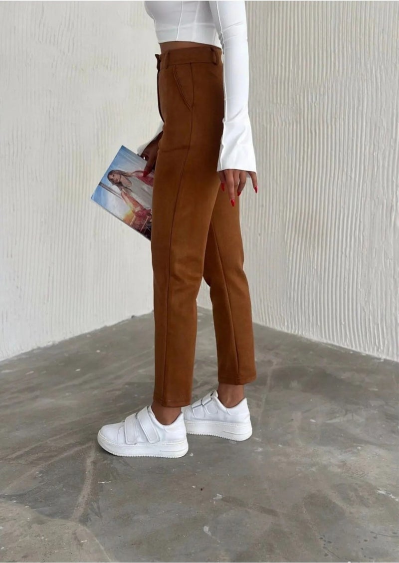 Swana Women's Suede Carrot Trousers  - Image 3