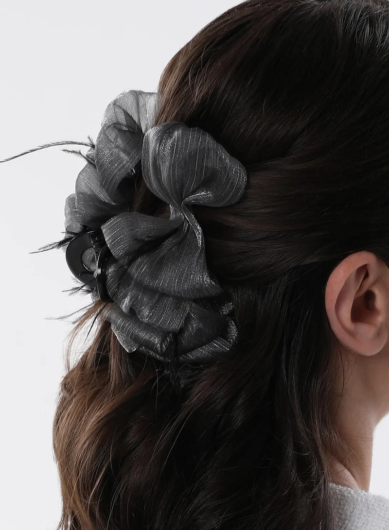 SOHI The Ruched Claw Clutch