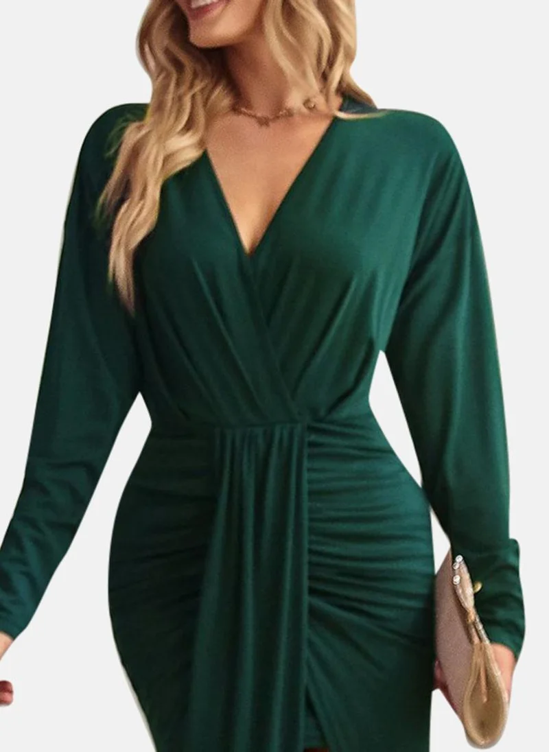 يونيكي Green Solid Sheath Midi Dress