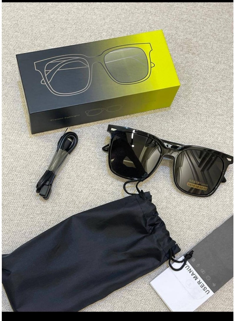 Classic Bluetooth sunglasses combine eye protection with wireless audio technology. The frame's arms house hidden Bluetooth earphones, allowing you to listen to music and make calls wirelessly. Polarized lenses with UV400 protection reduce glare and provide comfortable vision, while the glossy frame offers lightness and durability for everyday use.