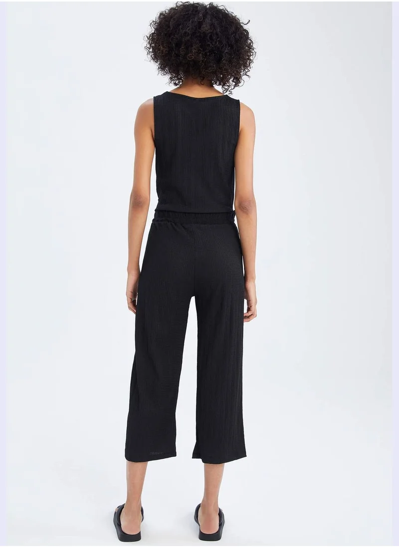 DeFacto Elastic Waist Capri Trousers