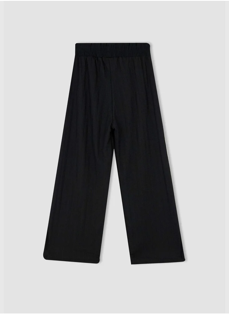 DeFacto Elastic Waist Capri Trousers