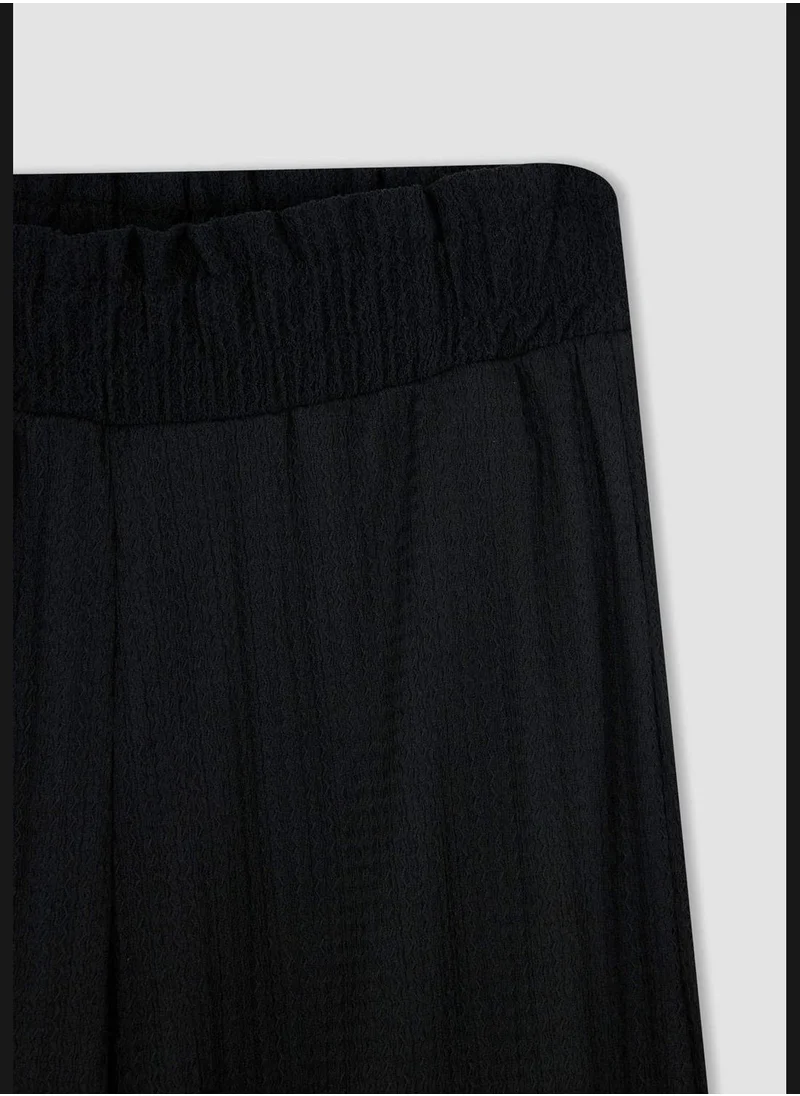 DeFacto Elastic Waist Capri Trousers