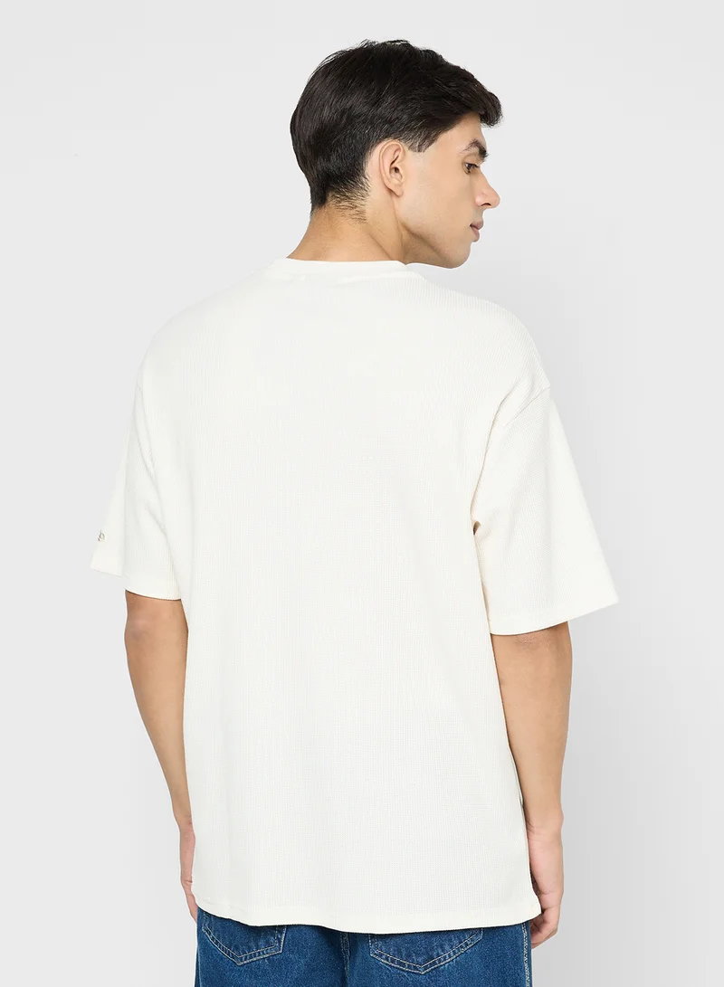 NEW ERA Waffle Oversized T-Shirt