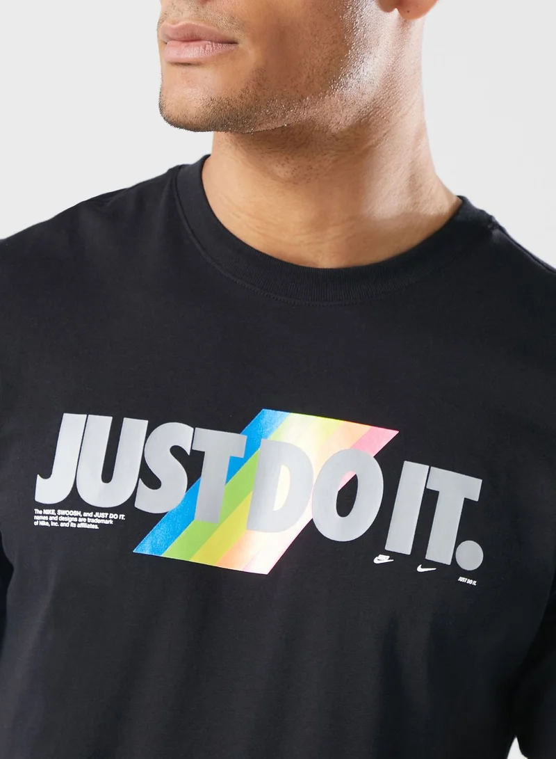 Nike Nsw 6Mo Jeddi T-Shirt