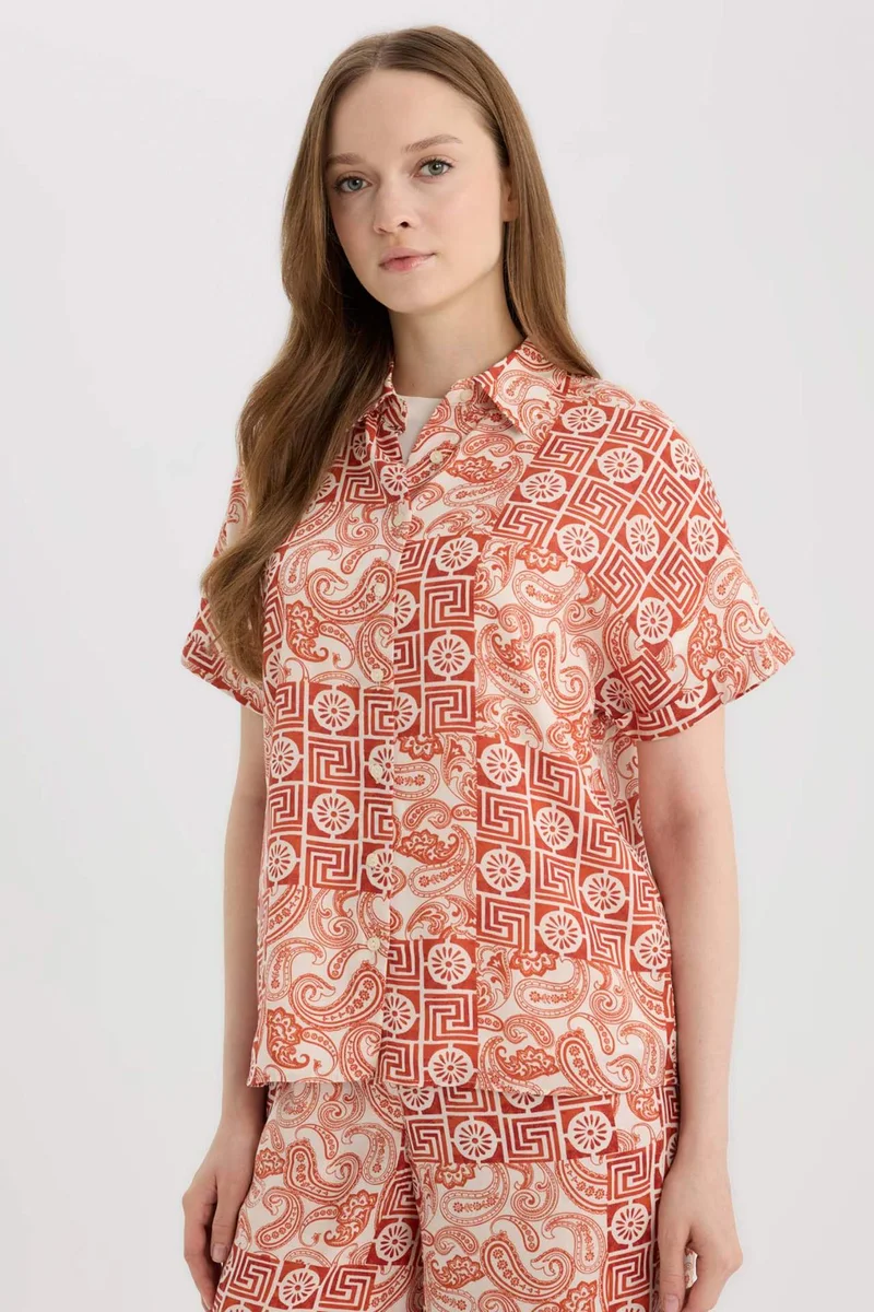 ديفاكتو Regular Fit Short Sleeve Shirt