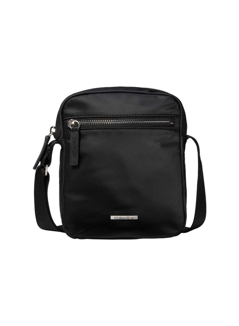 كالفن كلاين شنطة ريبورتر - Image 1