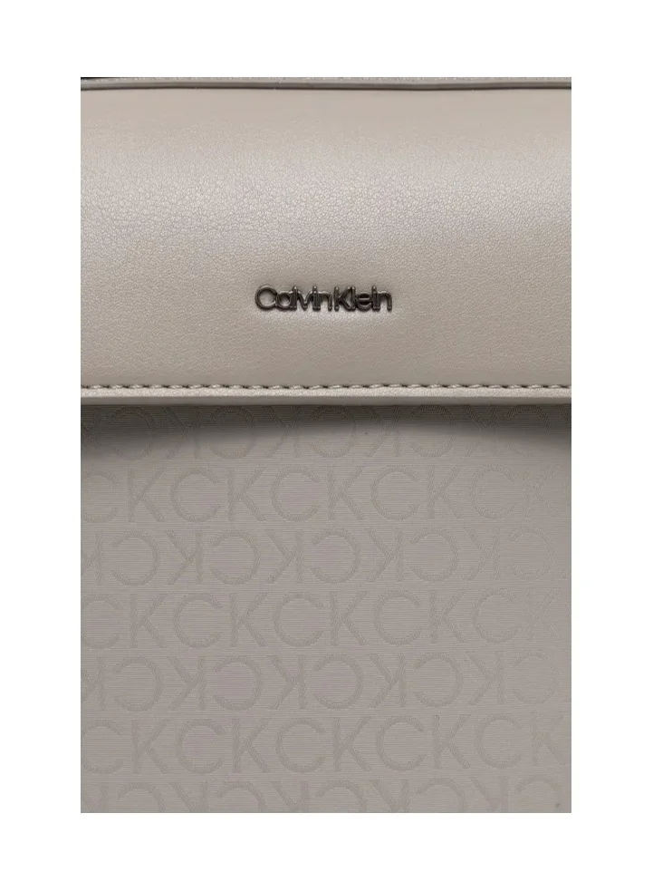 CALVIN KLEIN SLEEK REPORTER BAG