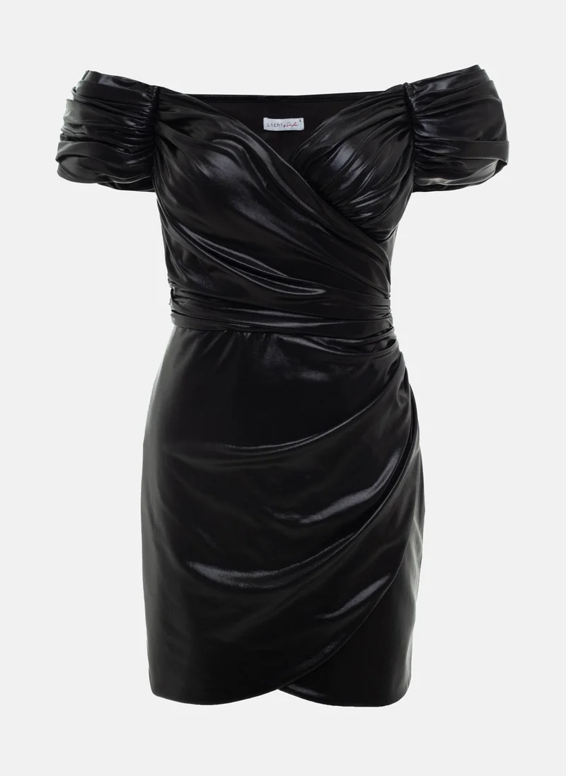 Lichi Mini dress in smooth fabric with small gathers