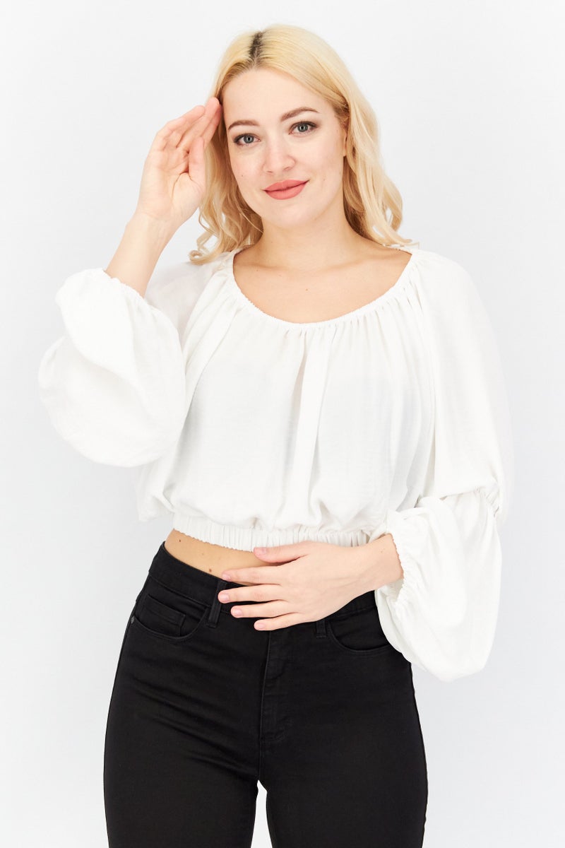 John Zack بلوزة نسائية بقصة دائرية وياقة طويلة وسادة، بيضاء - Image 1