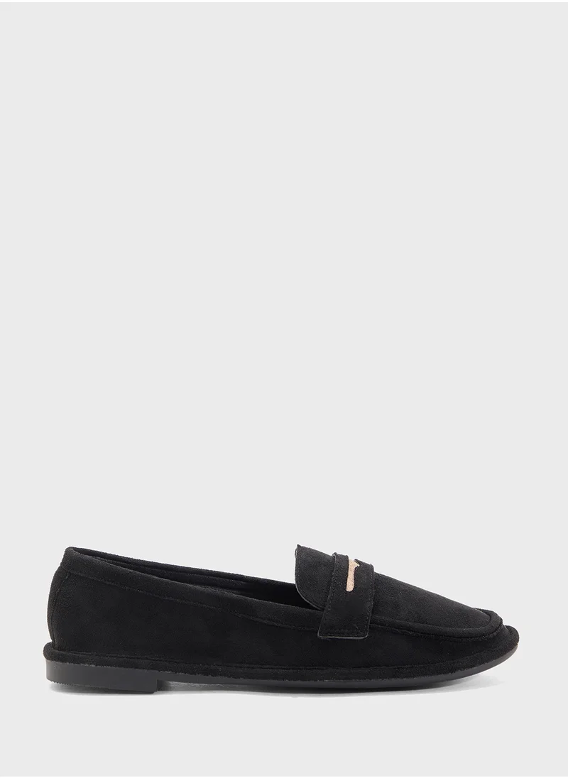 ذا براون Ladies Penny Loafer