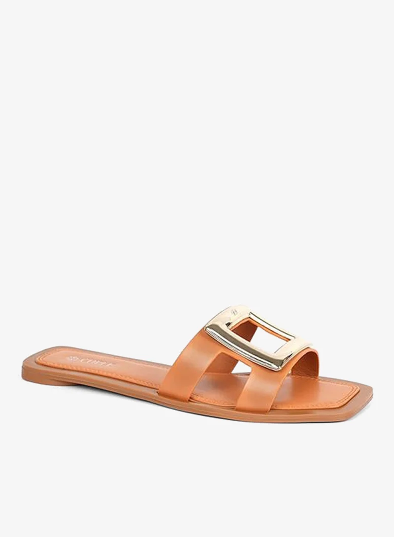 كابلي أحذية بوت كلاسيكية مصممة لأناقة خالدة.