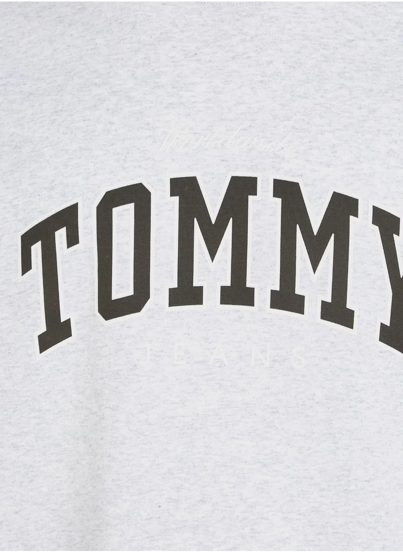 TOMMY JEANS Logo Crew Neck T-Shirt