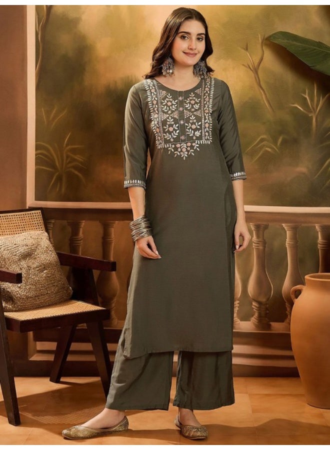 AKS Olive Green Muslin Kurta With Gota Patti And Contrast Organza Dupatta Set  - Image 4