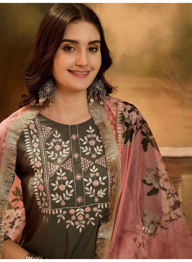 AKS Olive Green Muslin Kurta With Gota Patti And Contrast Organza Dupatta Set  - Image 2