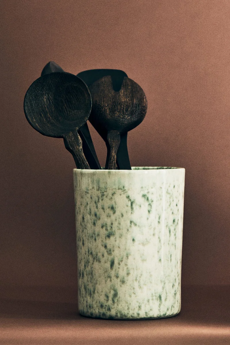 H&M Stoneware utensil holder