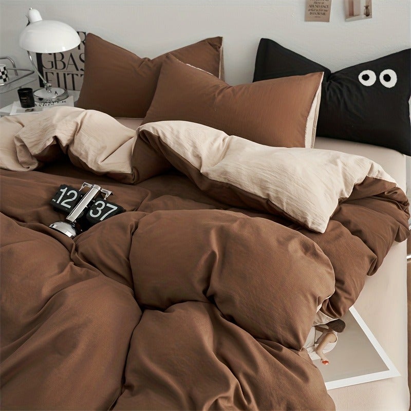 A Three-Piece bedding Featuring a Microfiber Brushed End, Solid Color with a Two-Tone Duvet Cover, Includes One Duvet Cover And One Or Two Pillowcases - Image 3