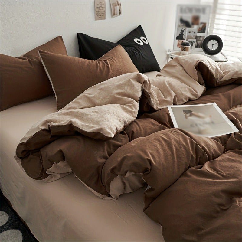 A Three-Piece bedding Featuring a Microfiber Brushed End, Solid Color with a Two-Tone Duvet Cover, Includes One Duvet Cover And One Or Two Pillowcases - Image 4