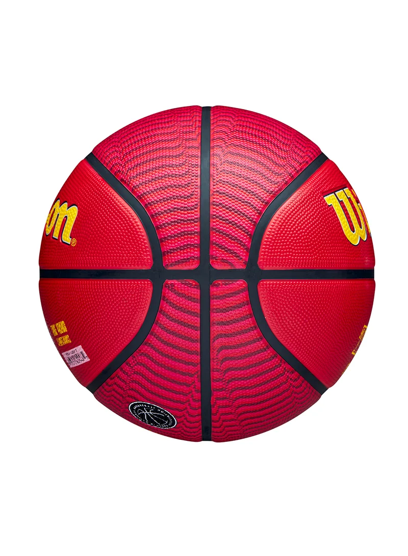 Wilson NBA Player Icon Outdoor Basketball - Trae - Size 7 for +12 years old and Adults - Red