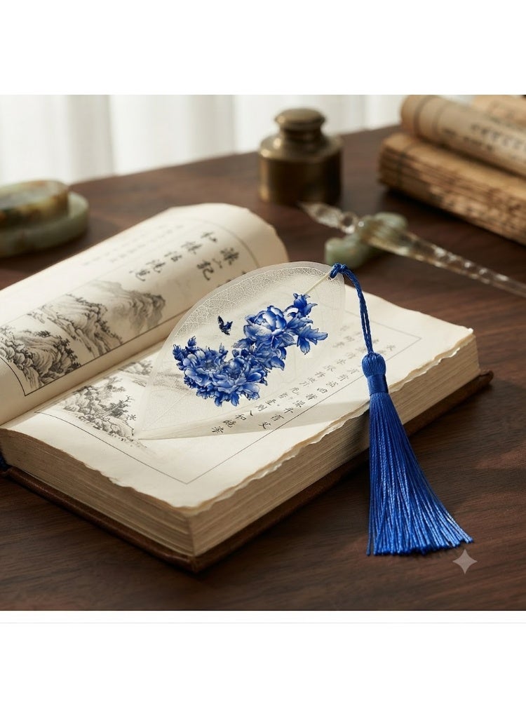Stylish reading accessory with a nature-inspired design - Image 2