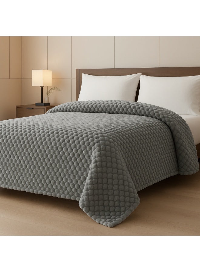 MingLi Blanket King Size 200×220 cm – 1.8 KG Soft Warm Comforter – 1 Piece - Image 4