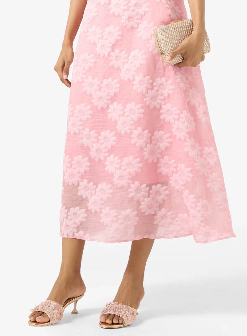 خزانة صنادل بكعب