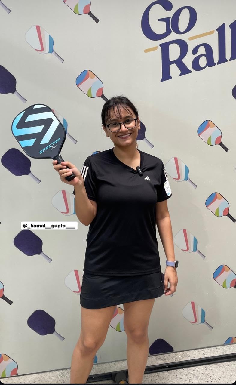 SPECTON Classic Pickleball Paddle with Texture Effect Surface Fibre+Pro, Made of Glass Fibre Paddle with 13mm Thickness, Lightweight, Cushion Comfort Grip, Ideal for Indoor/Outdoor Play - Image 3