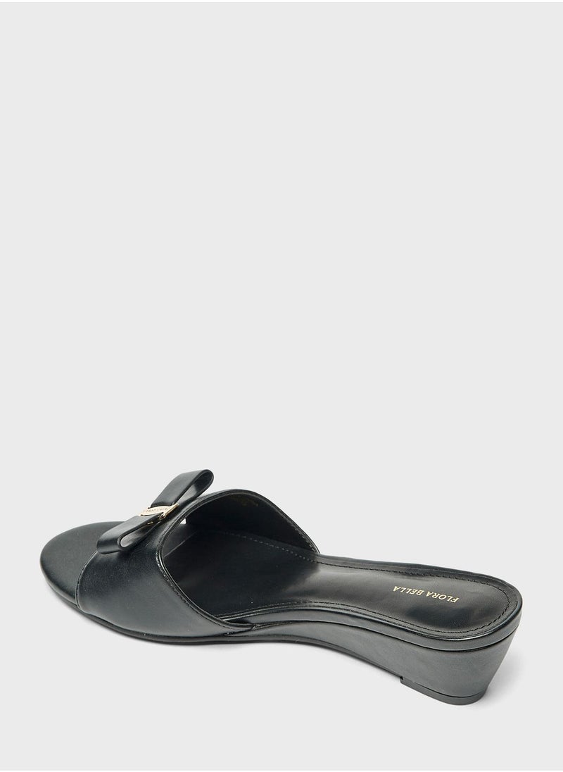 shoexpress - One Strap  Sandals - Image 1