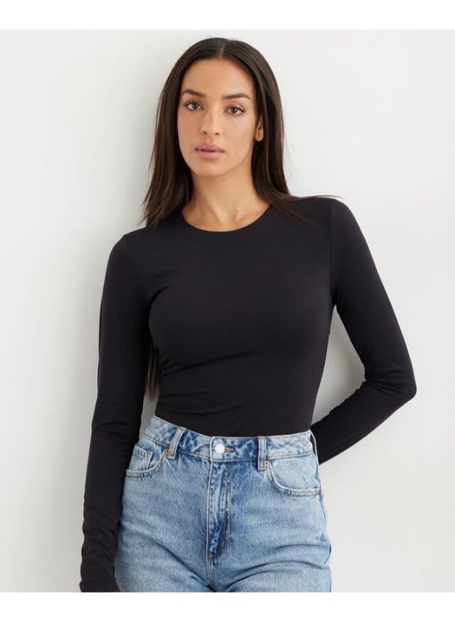Women's Basic Long Sleeve  Black T-Shirt – Soft Stretch Fabric – Perfect for Layering - Image 3