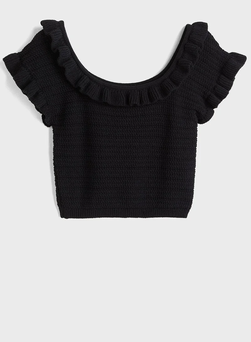 H&M Trimmed Detail Crop Top
