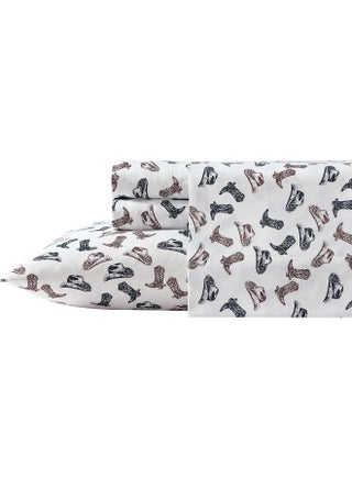 Wrangler - Sheet Set, Breathable & Wrinkle Resistant Bedding, Includes Matching Sham & Pillowcases, Western Home Decor (Boots N Hats Black, King) - pzsku/ZAE480981EBB890D5A9BAZ/45/_/1741700710/ad70aaf8-fd54-4de2-a638-91a59c7ec31f