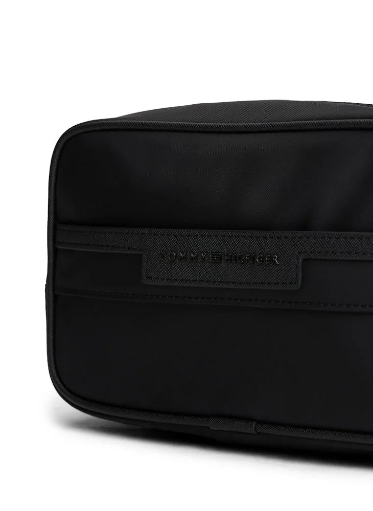 TOMMY HILFIGER REPREVE Toiletry Bag
