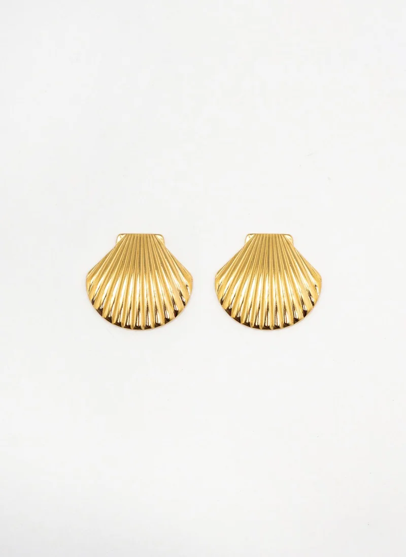 Lichi  Shell stud earrings for Women | Best Price UAE