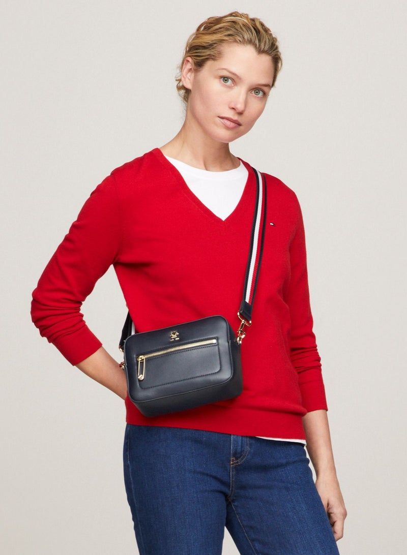 Hilfiger Denim Tommy Hilfiger Elegant Navy Blue Crossbody Bag - Image 5