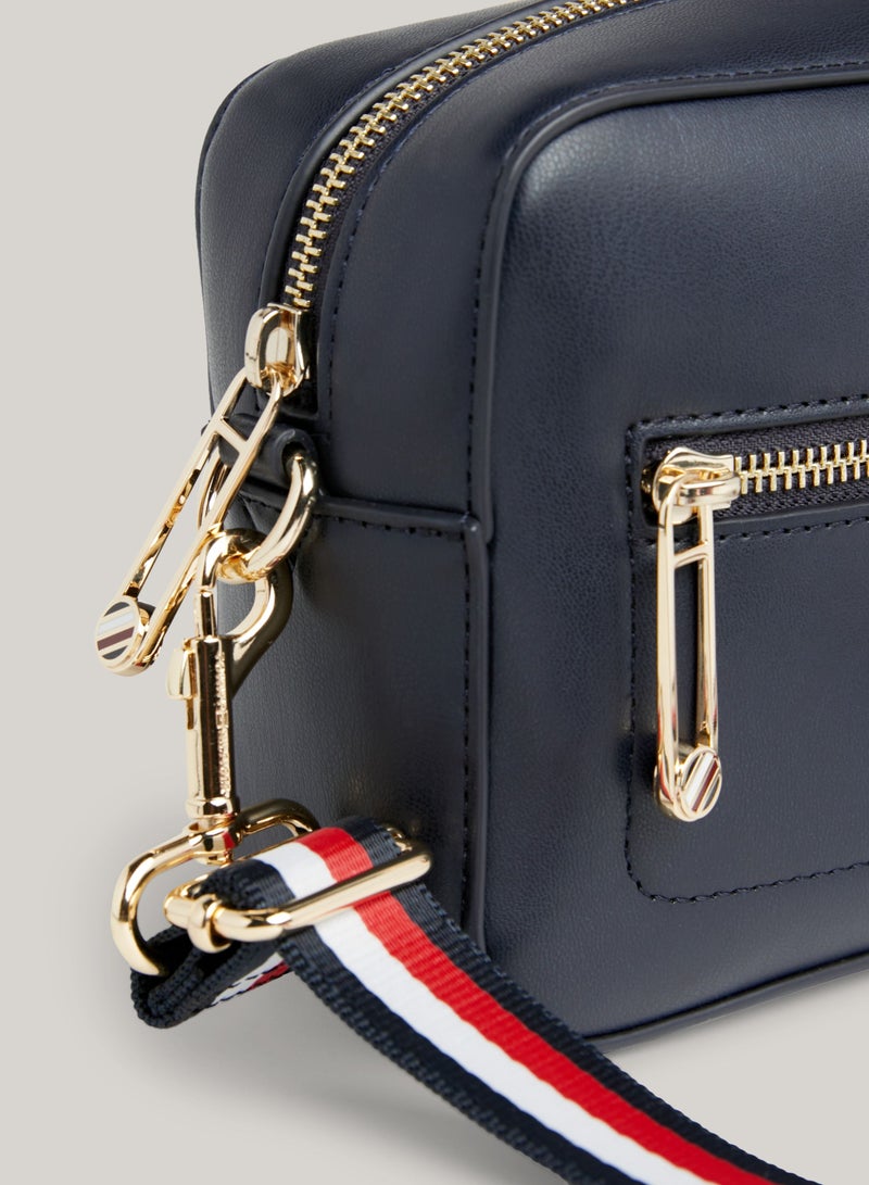 Hilfiger Denim Tommy Hilfiger Elegant Navy Blue Crossbody Bag - Image 4