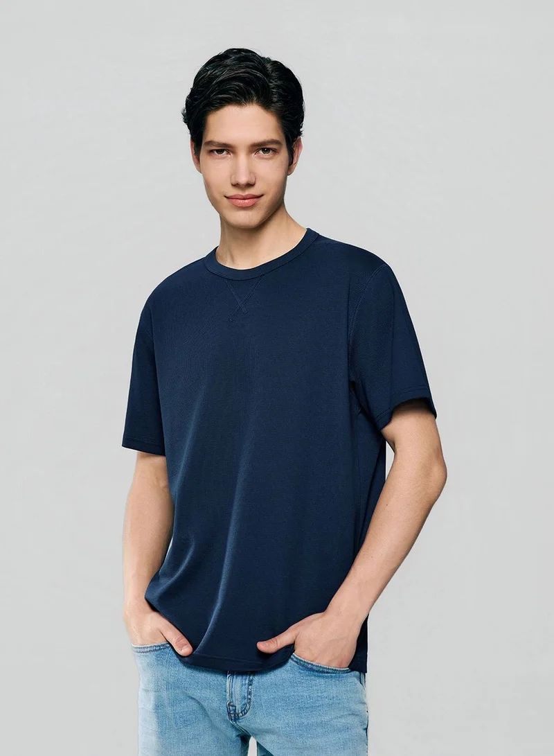 جيوردانو Men’s Regular Fit Stretch Waffle Tee