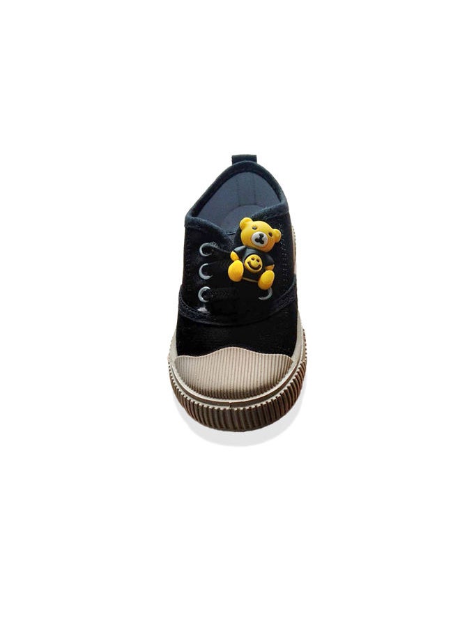 LOVELY LAND Kids  shoes with bear decoration 