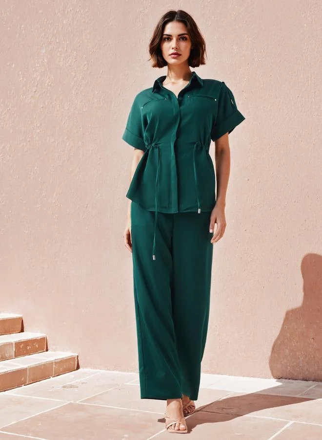 ايكونيك قميص ياقة كلاسيكي بقصة عادية بتفاصيل ربط