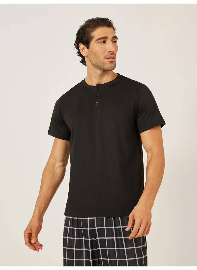 Styli Styli Unwind Solid Henley Neck T-Shirt and Checked Pyjama Set