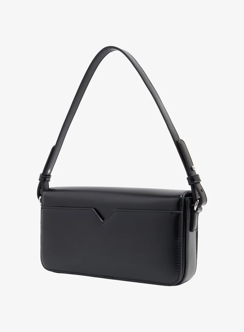 كيارا فيراغني بي-إس بيبي كيه