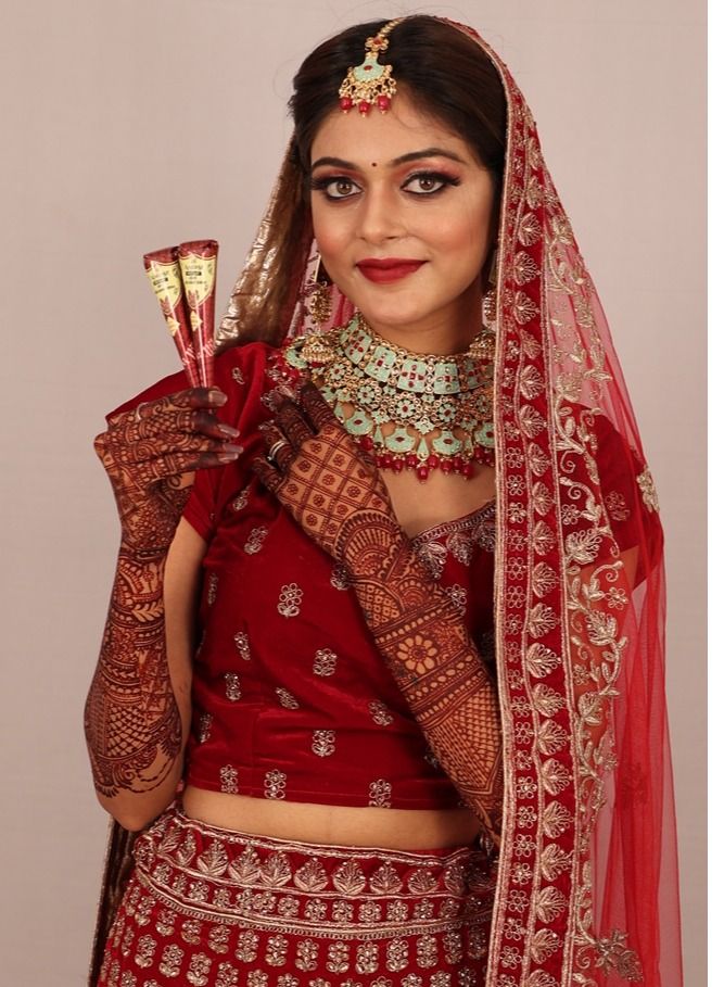 Amina Organic Henna Instant Tattoo Amina  Henna Mehendi Cone Cherry Red 12 Cones * 25 gm Each - Image 5