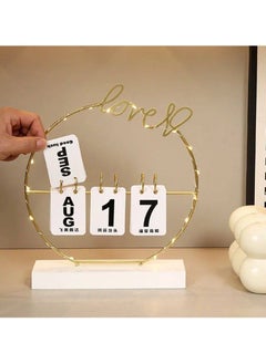 Metal desk calendar and wooden base White for office, home and kitchen decor - pzsku/ZAE5A6E15D0547DE41637Z/45/_/1724068133/9f25f466-ccad-40d2-ac43-96bb3e507d4f