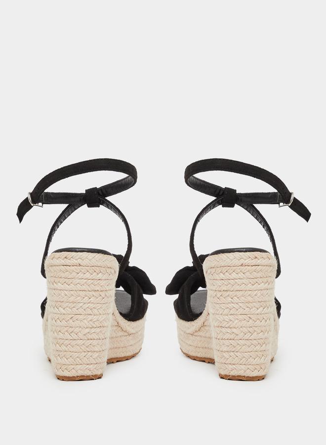 ستايلي صنادل إسبادريل بكعب إسفين مع تفاصيل فيونكة - Image 4