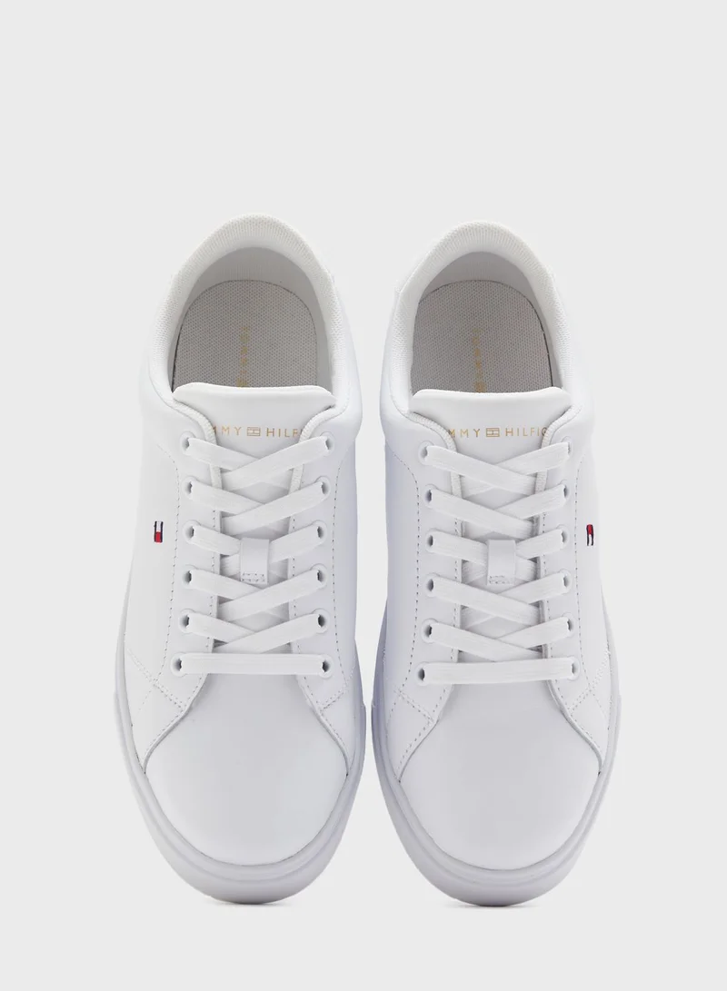 TOMMY HILFIGER Essential Court Sneaker