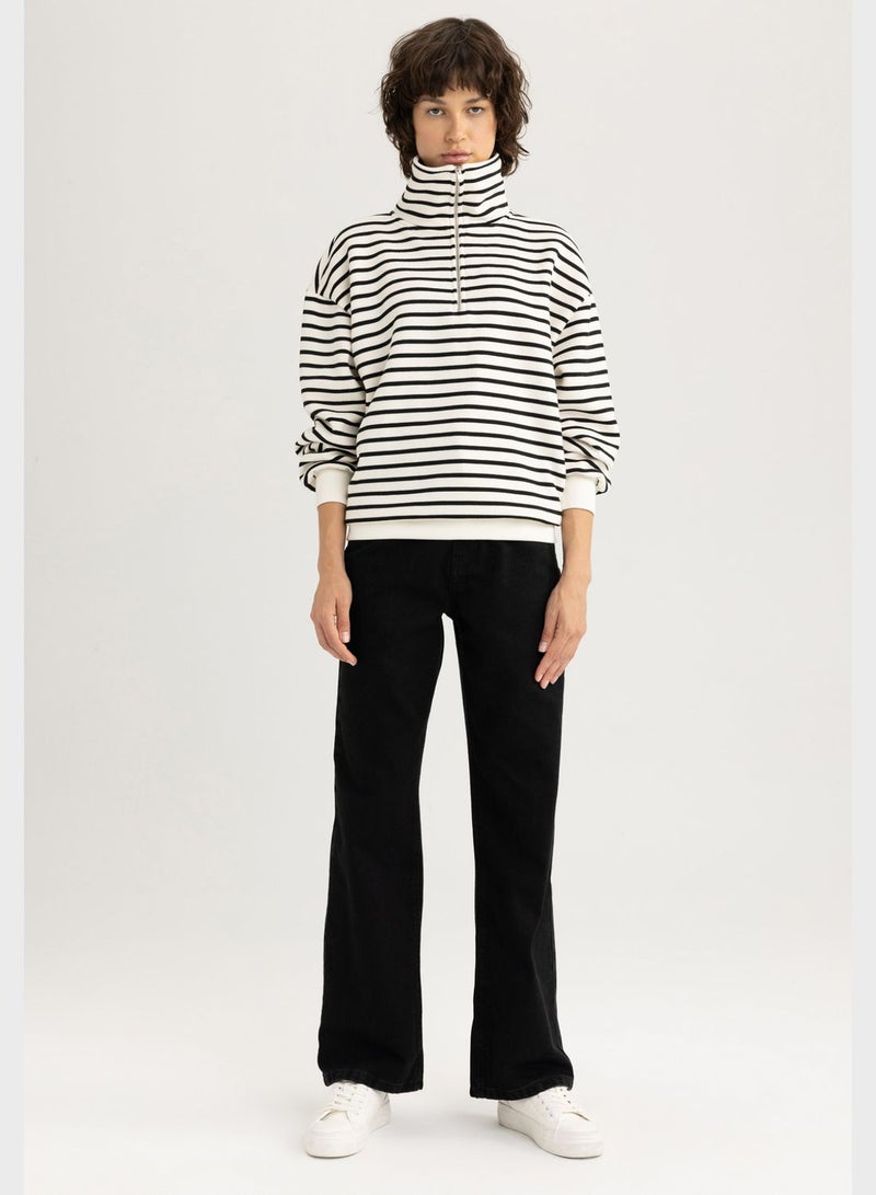 DeFacto Stripe Detail Sweatshirt  - Image 4