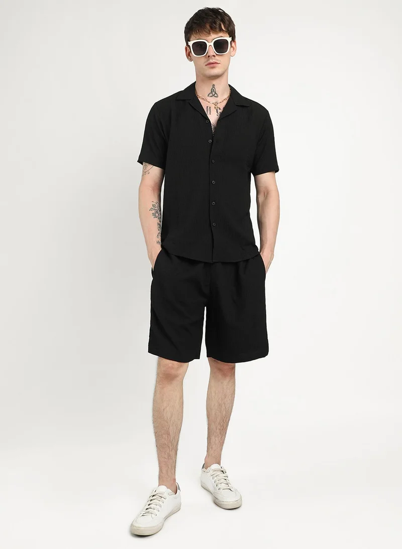 Campus Sutra Campus Sutra Men's Onyx Black Textured Interwine Co-Ord Set For Casual Wear | Cuban Collar | Short Sleeve | Button Closure | Co-Ords Crafted With Comfort Fit For Everyday Wear