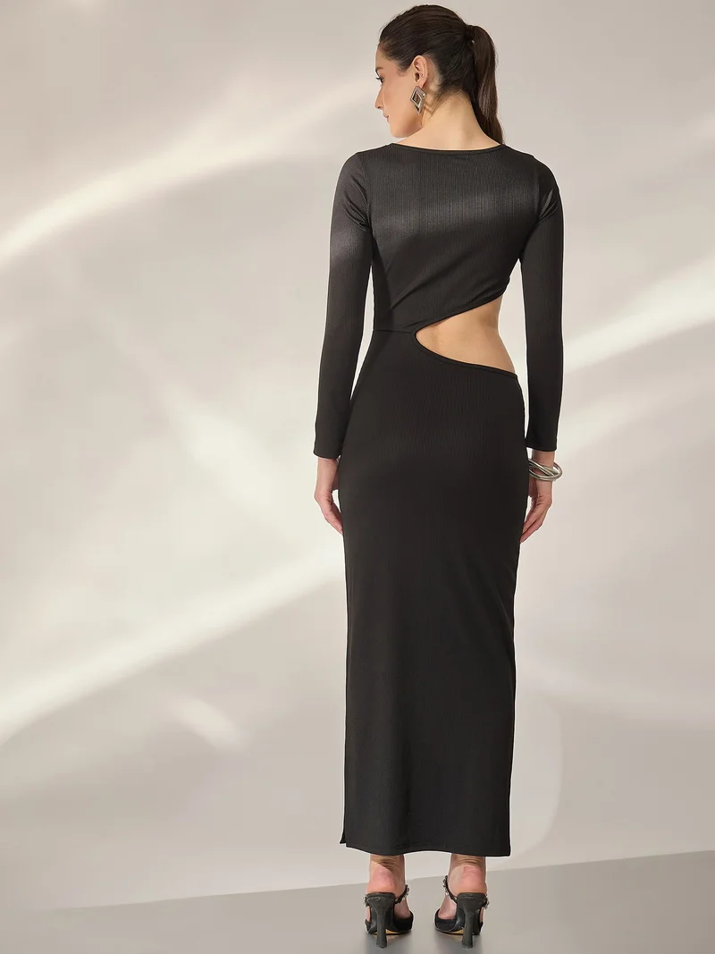 بانيت فستان ماكسي مضلّع لتقسيم الجسم (Bodycon) بتصميم فتحات (Cut-out) - أسود