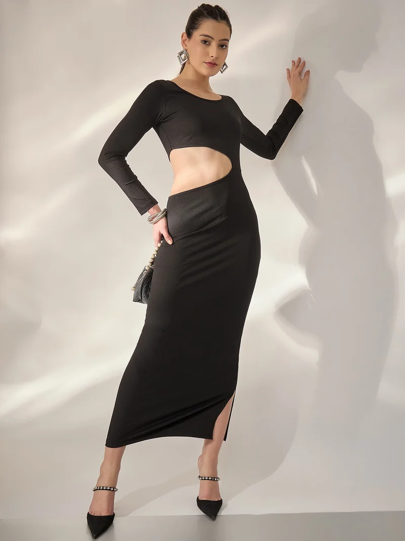 بانيت فستان ماكسي مضلّع لتقسيم الجسم (Bodycon) بتصميم فتحات (Cut-out) - أسود