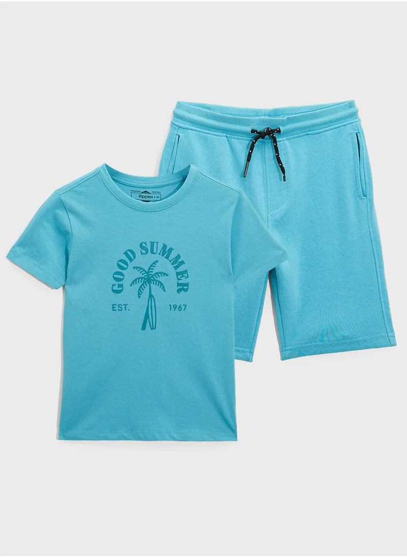 ريبلز مع نمشي Oversized T-Shirt & Shorts Set
